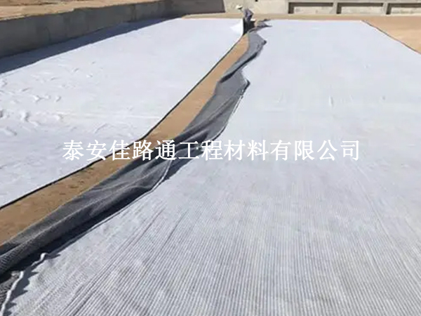 膨润土防水毯:绿色守护,滴水不漏的防水新选择 膨润土防水毯:绿色守护,滴水不漏的防水新选择