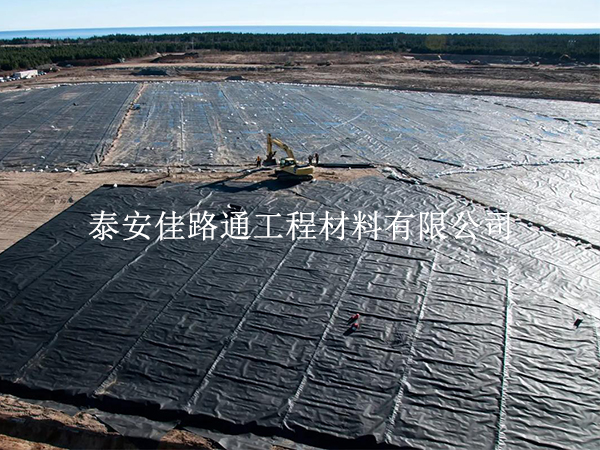 藕池防渗膜施工别乱碰！这些物质一定要避