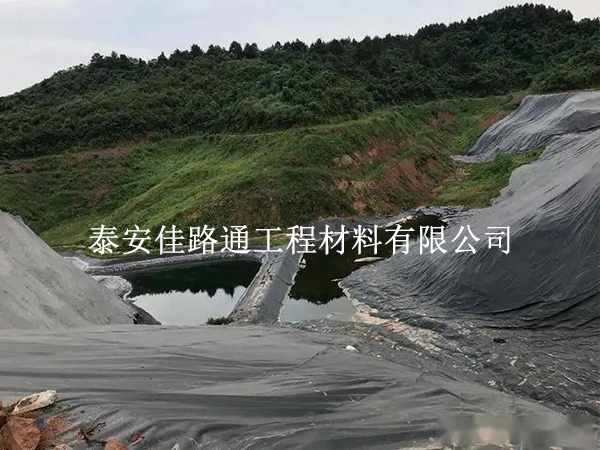 尾矿库防渗膜完整性如何保障？从铺设到运维全程不能松劲
