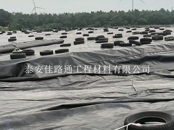 极端天气下铺防渗膜?这些隐患不容忽视 极端天气下铺防渗膜?这些隐患不容忽视